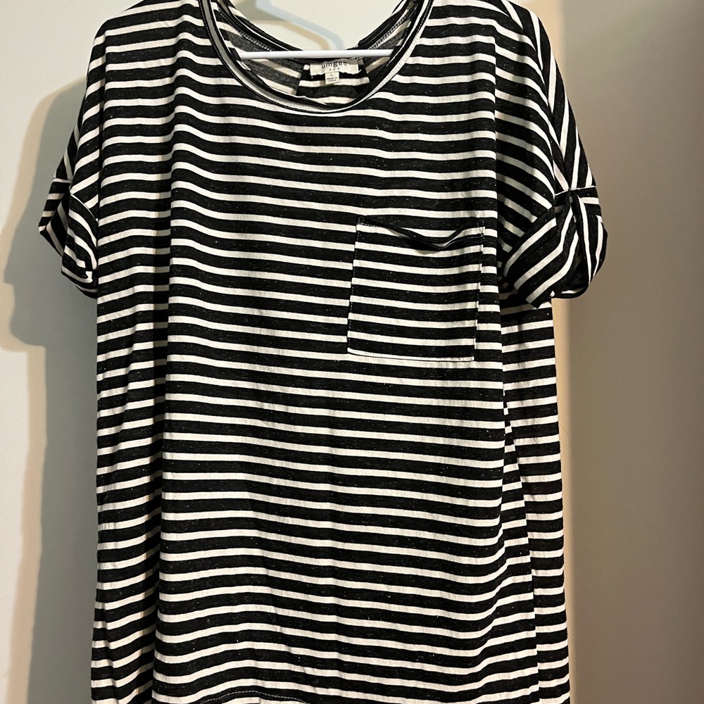Umgee brand, distressed, striped top, black and white, size large